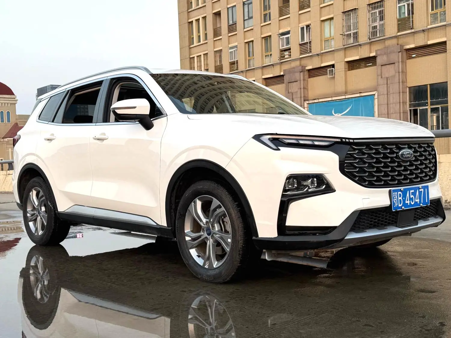 2022 Ford Equator Sport - Main View