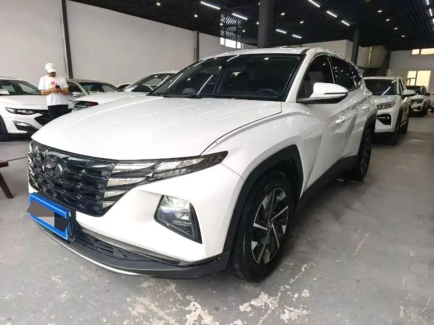 2022 Hyundai Tucson L - Main View