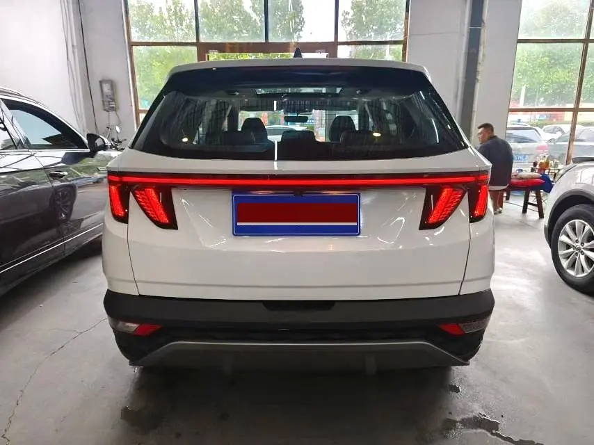 2022 Hyundai Tucson L - Main View