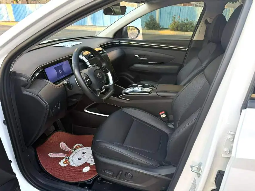 2023 Hyundai Tucson L - Main View