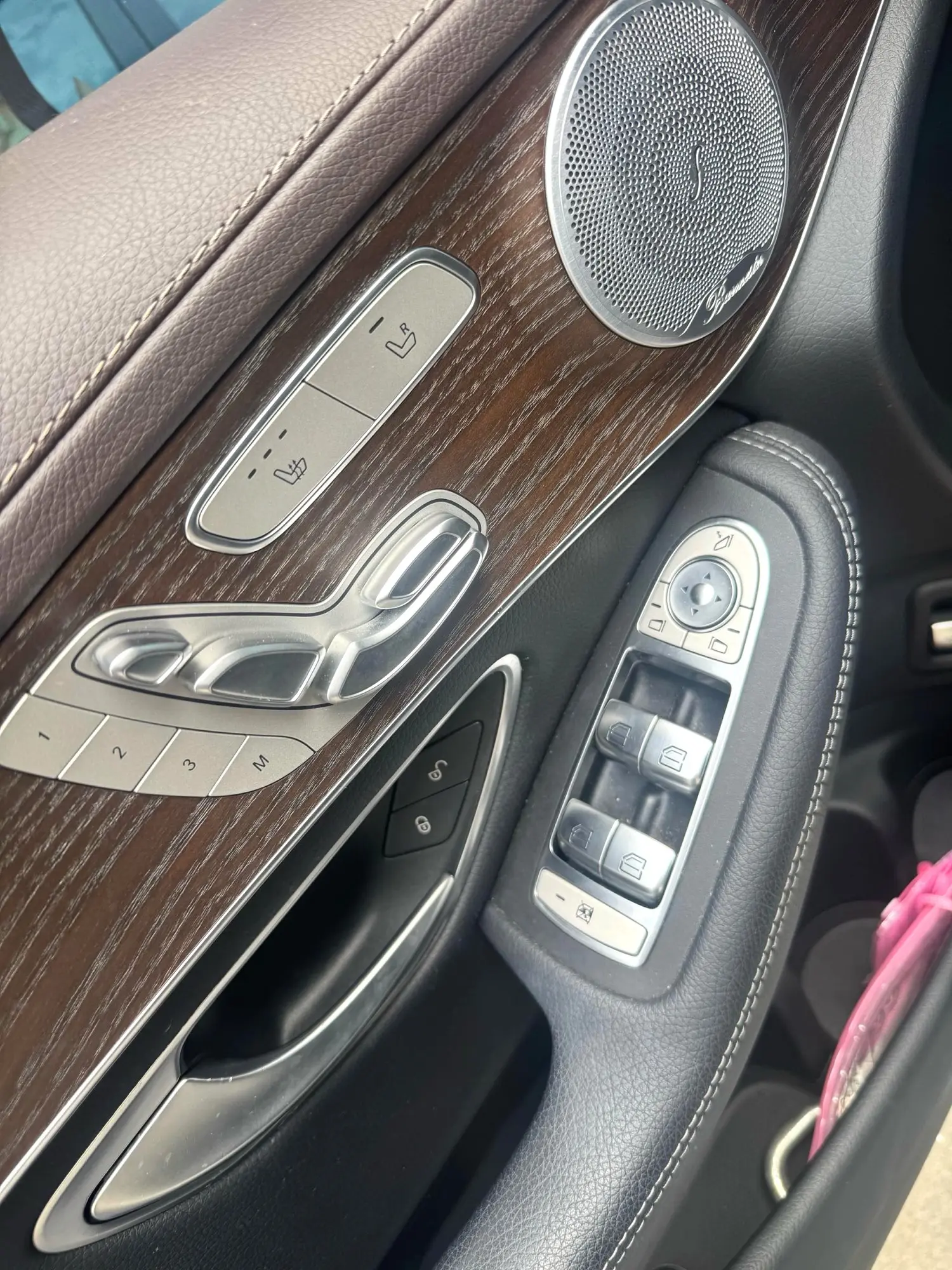 2022 Benz GLC 300L - Main View