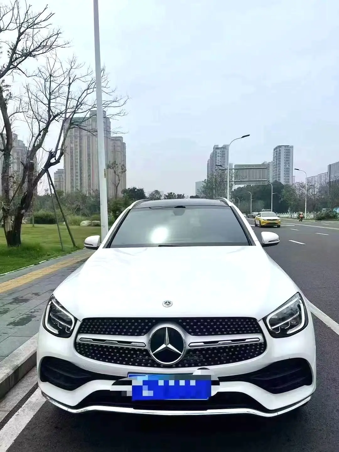 2022 Benz GLC 260L - Main View
