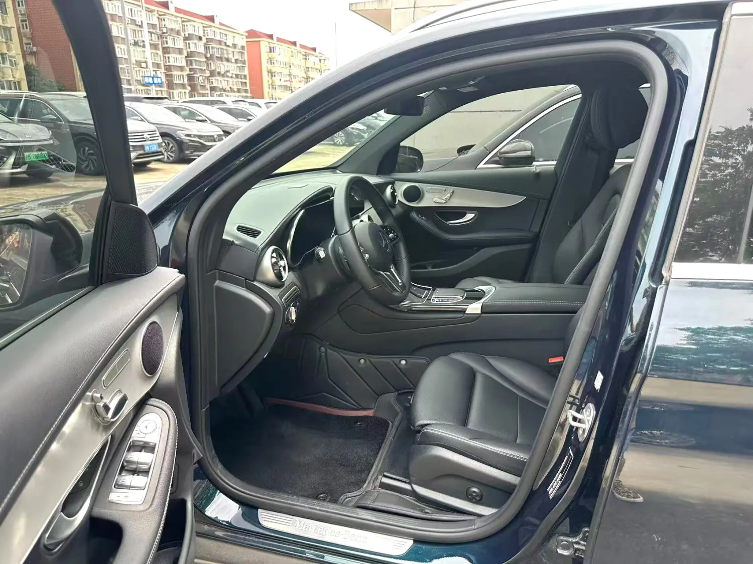 2022 Benz GLC 260L - Main View