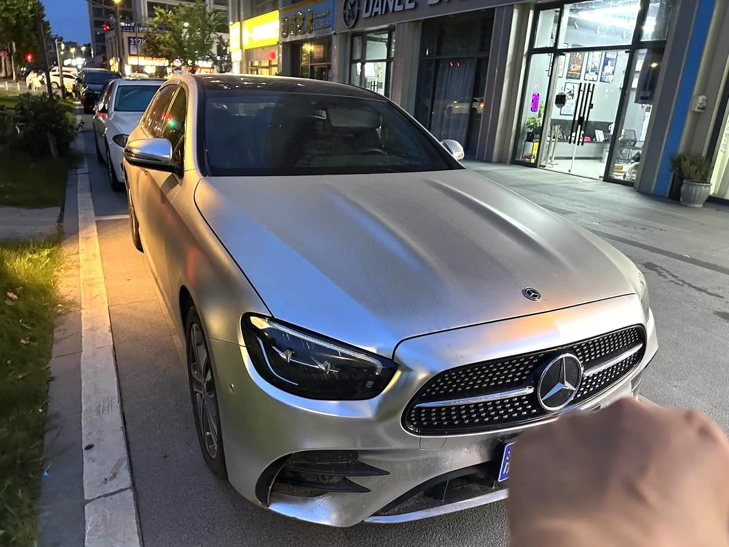2021 Benz E 260L - Main View