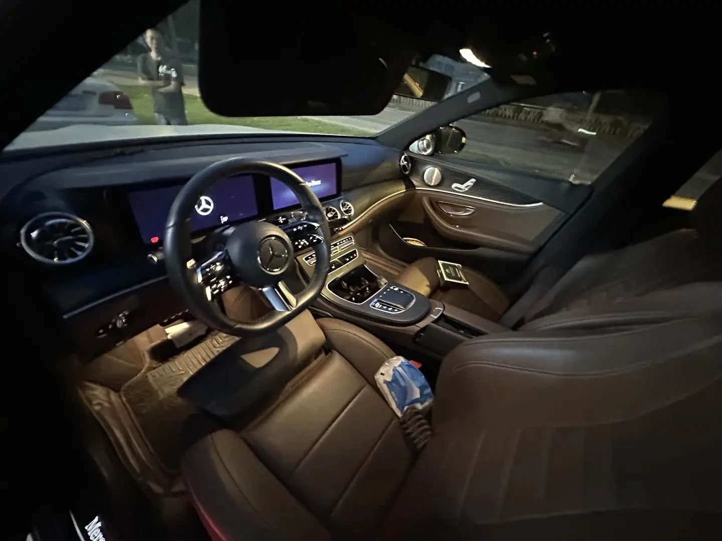 2021 Benz E 260L - Main View