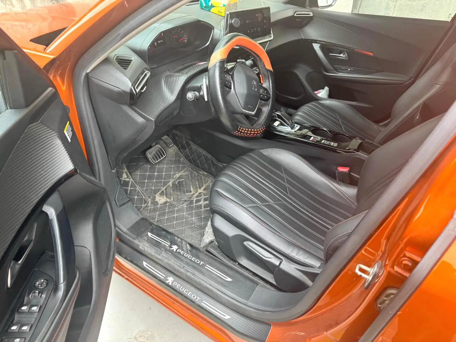 2020 Peugeot 2008 - Main View