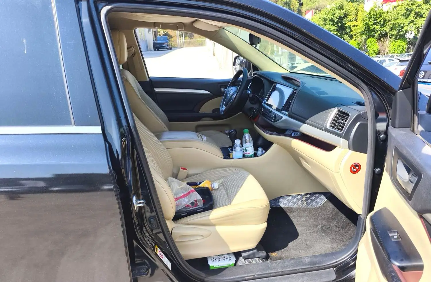 2016 Toyota Highlander - Main View