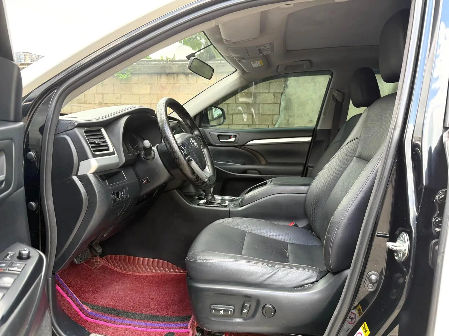 2016 Toyota Highlander - Main View