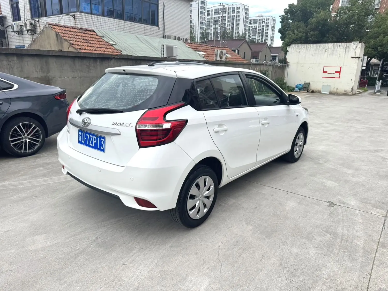2019 Toyota Yaris L - Main View