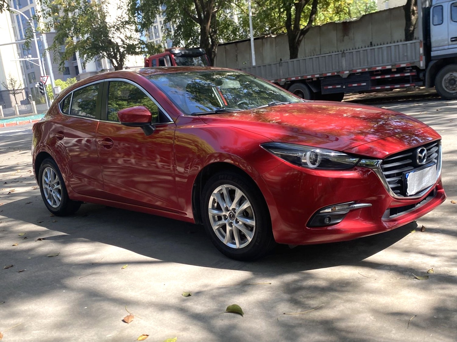 2019 Mazda Axela - Main View