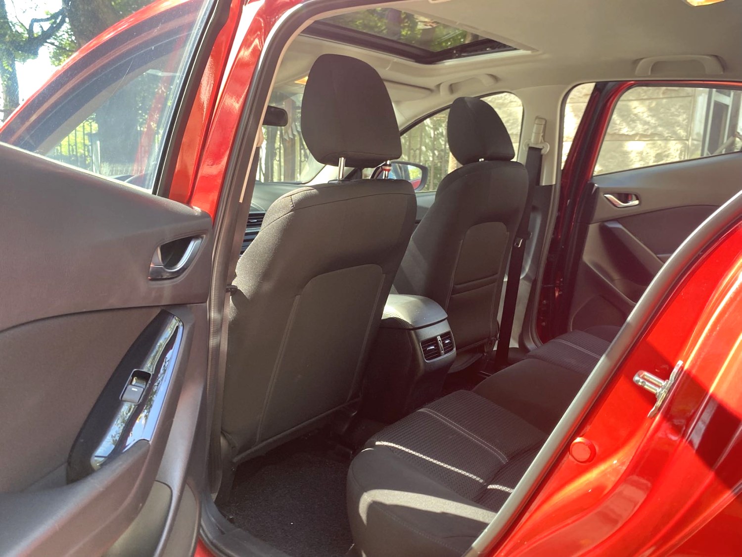 2019 Mazda Axela - Main View