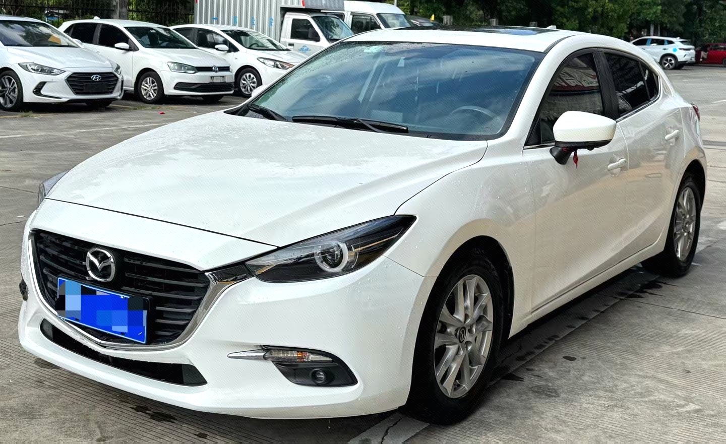 Mazda Axela