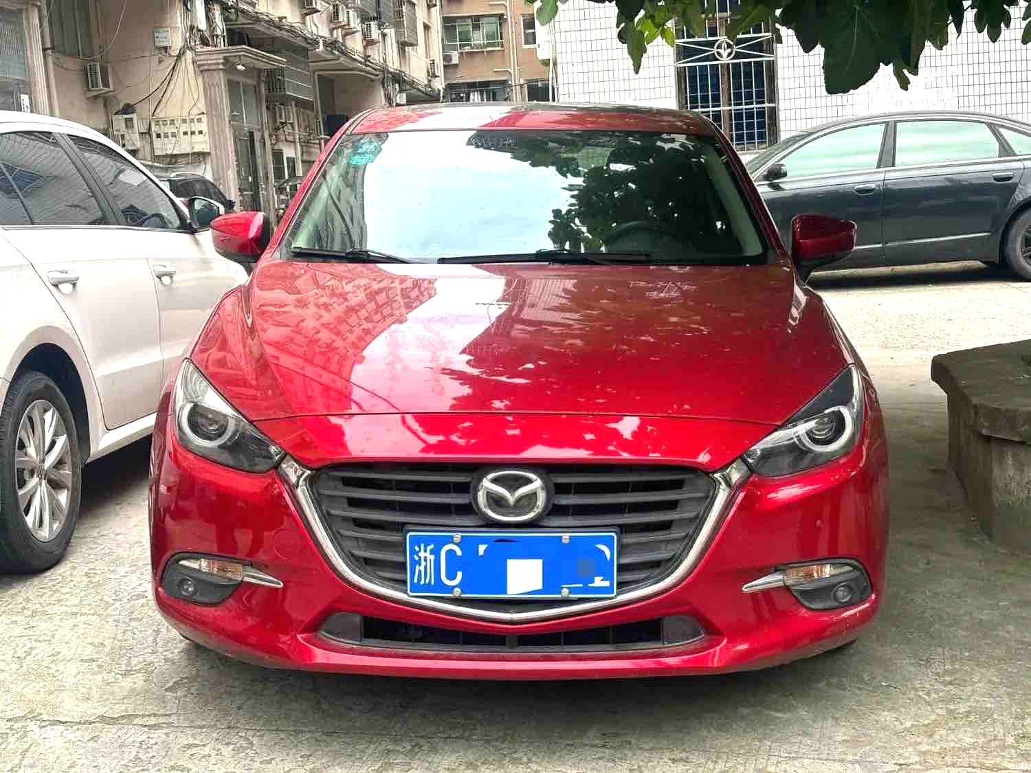 2020 Mazda Axela - Main View