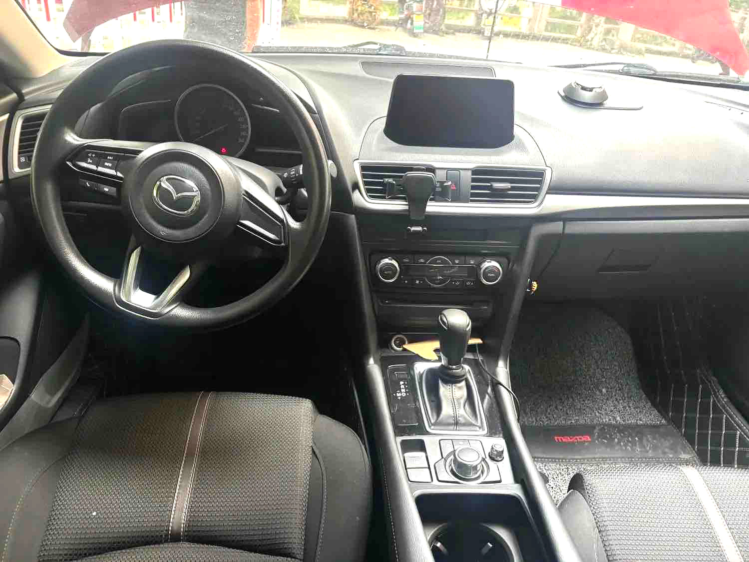 2020 Mazda Axela - Main View