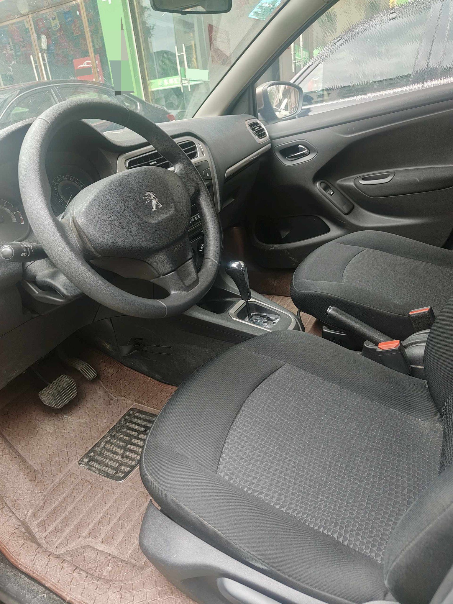 2014 Peugeot 301 - Main View