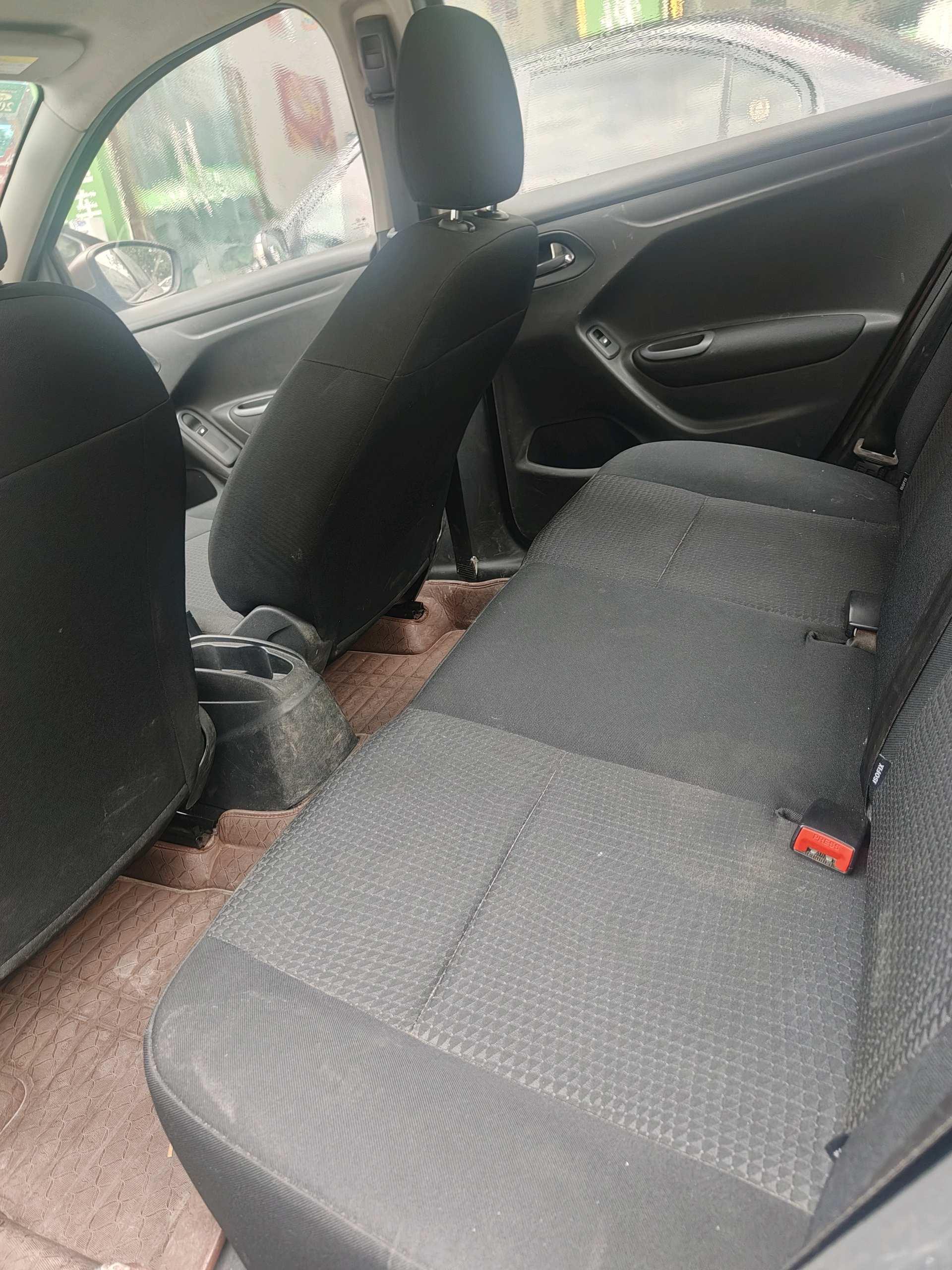 2014 Peugeot 301 - Main View