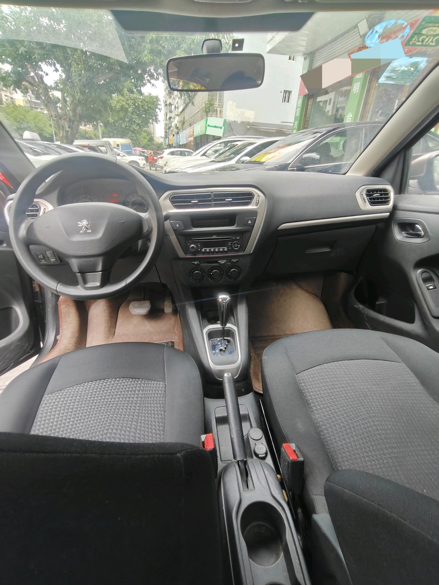 2014 Peugeot 301 - Main View
