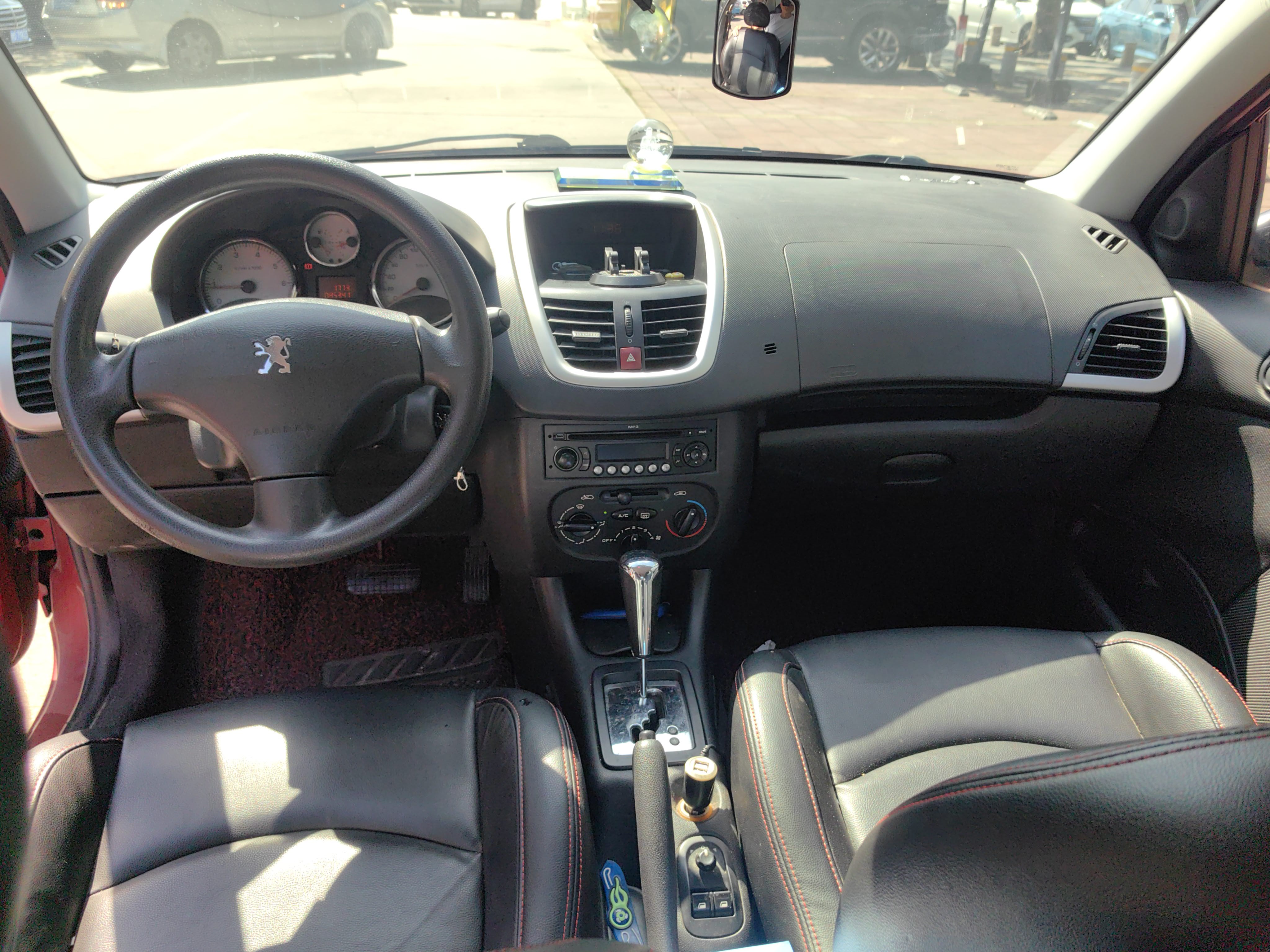 2011 Peugeot 207 - Main View