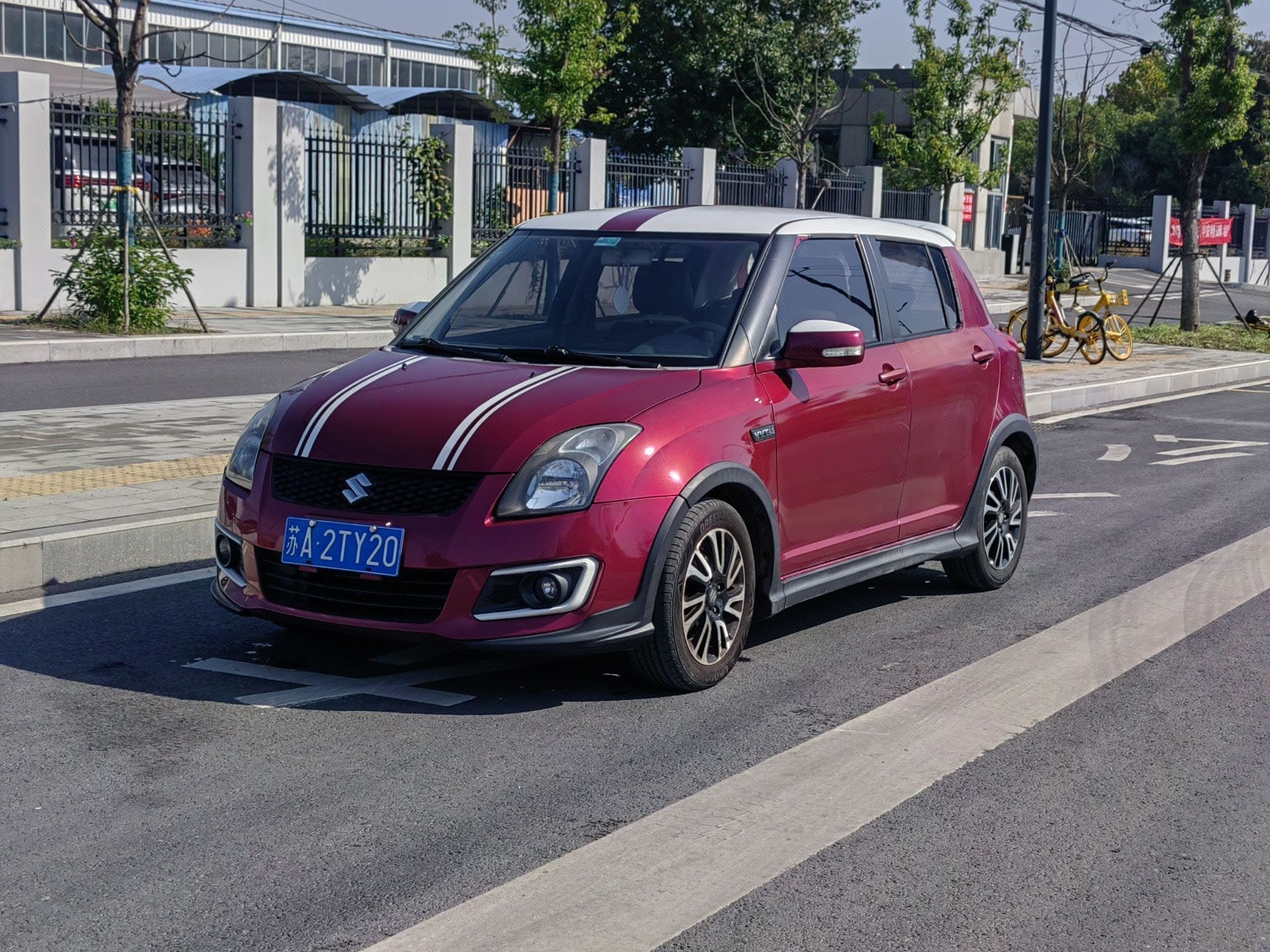 2015 Suzuki Swift - Main View