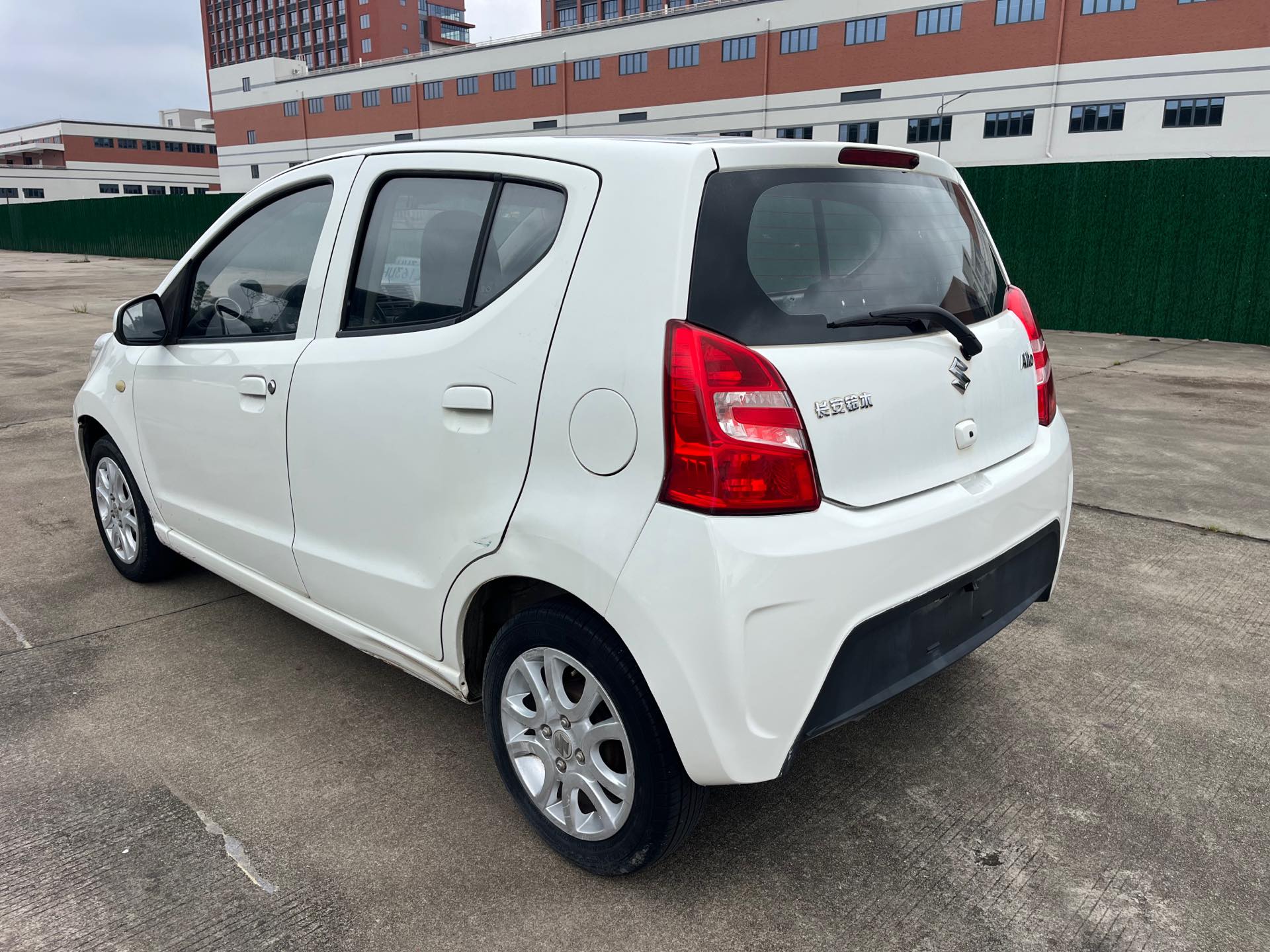 2016 Suzuki Alto - Main View