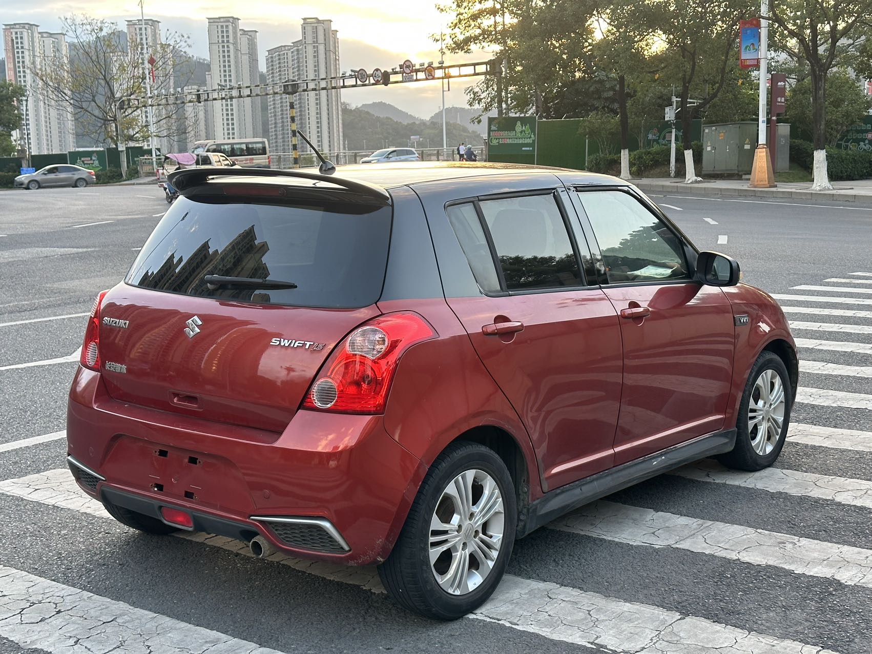 2015 Suzuki Swift - Main View