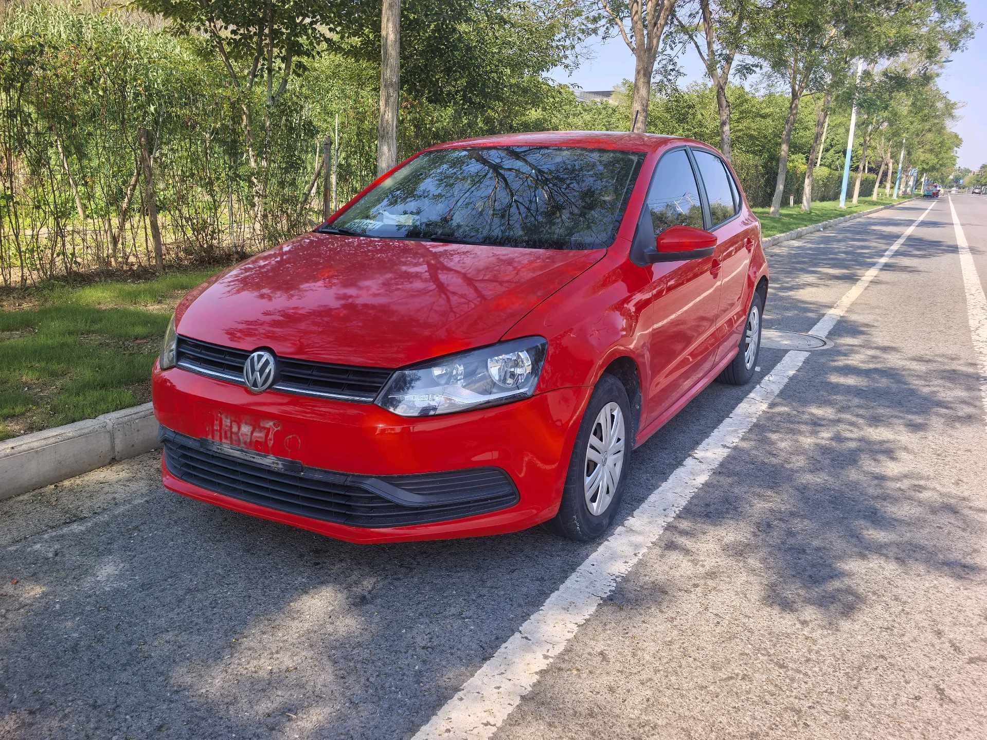 Volkswagen POLO 2016